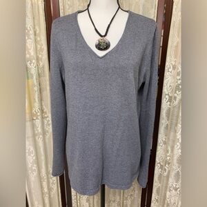 OLD NAVY GRAY V-NECK SWEATER - SZ XL